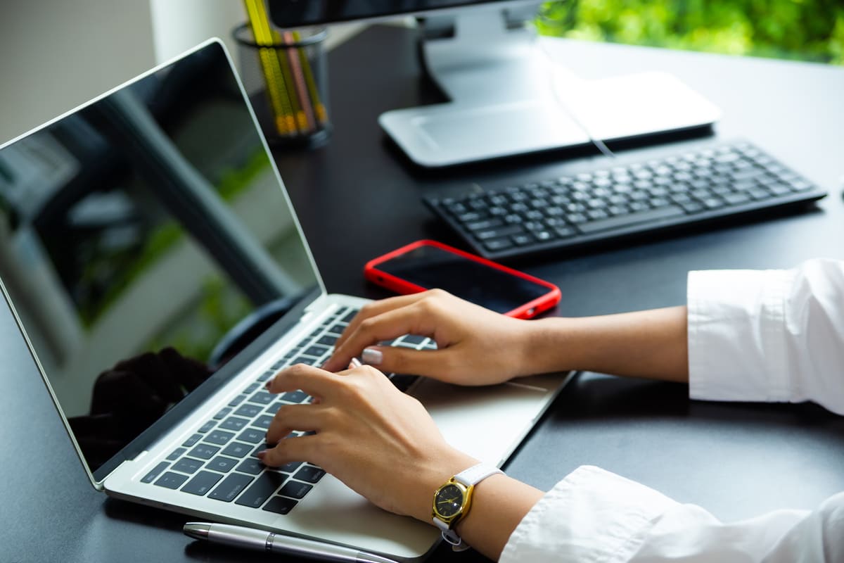 Come creare una strategia di marketing digital per l'industria della tecnologia