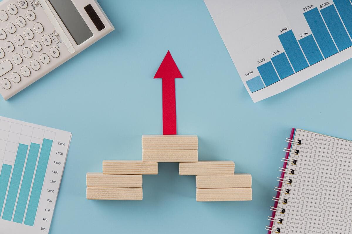 Come creare una strategia di up sell e cross-sell per la vostra attività di servizi