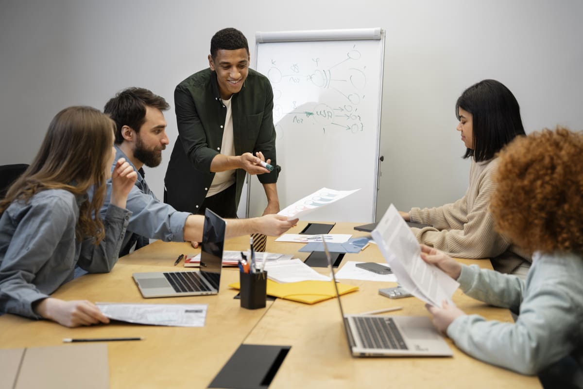 Come l'ufficio stampa può aiutare l'azienda a comunicare con gli investitori e gli stakeholder