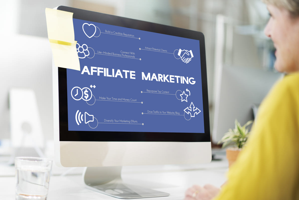 Come una consulenza di marketing digitale può aiutare l'azienda a creare una strategia di marketing di affiliati