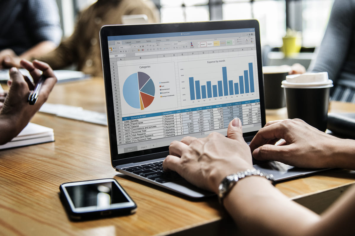 Come Usare Google Analytics per Migliorare il Desempenho del Tuo E-commerce