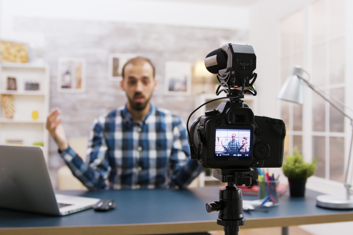 I vantaggi di creare una strategia di marketing di video per le industrie
